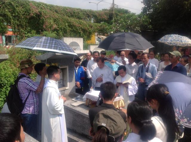 1385238_683376121686234_1811604414_n