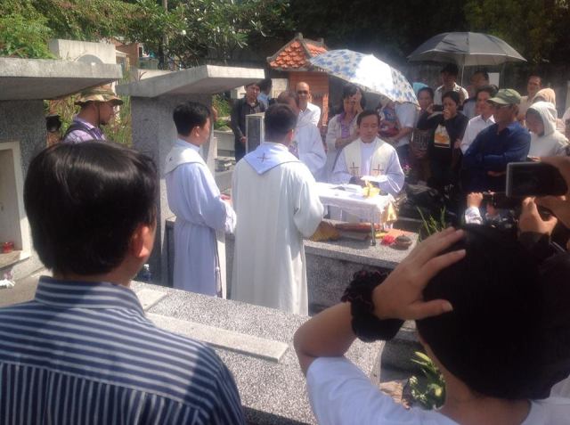 1452300_683376438352869_290841692_n