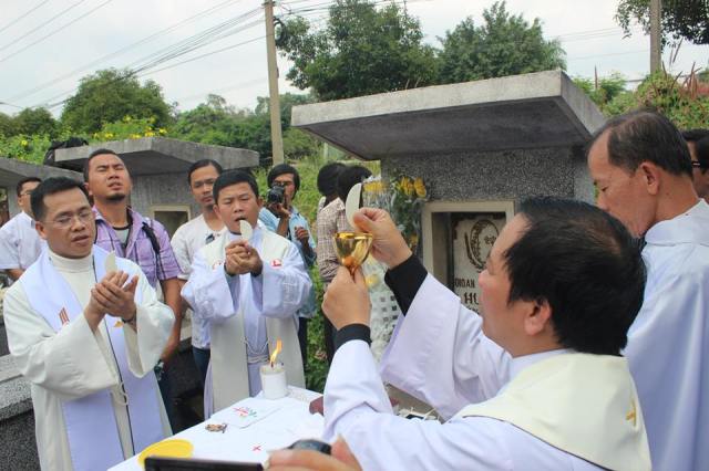 944304_537714936312597_511066408_n