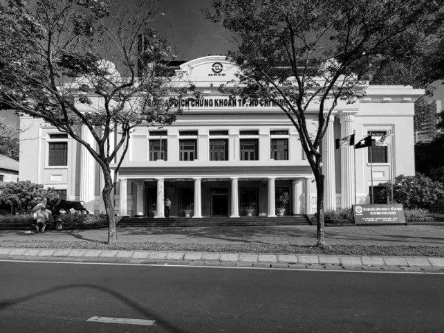 This image has an empty alt attribute; its file name is sg-2.webp